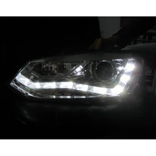 Load image into Gallery viewer, Fari Anteriori Day Light Volkswagen Polo 09 Black