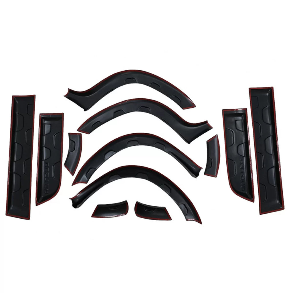 Allargamenti parafanghi per Dacia Duster 2010-2017 con porta modanatura "Wild stile" set 12 pezzi