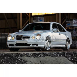 Paraurti anteriore per Mercedes-Benz Classe E W210 99-02 A design stile con Fendinebbia