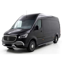 Carica l'immagine nel visualizzatore di Gallery, Paraurti anteriore per Mercedes-Benz Sprinter W907 2017-2023 Maybach stile con griglia