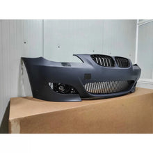 Carica l'immagine nel visualizzatore di Gallery, Paraurti anteriore stile M5 per BMW E60 E61 / anteriore M5 paraurti per BMW E60 E61