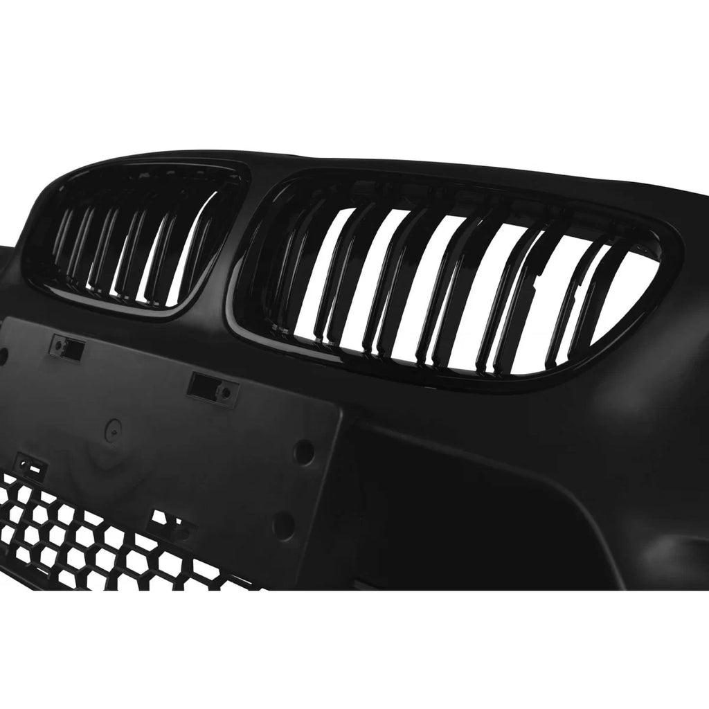 Paraurti anteriore stile M5 tipo G30 con griglie a doppio rene per BMW Serie 5 F10 berlina, F11 Touring 2011-2017