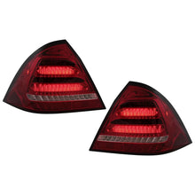 Carica l'immagine nel visualizzatore di Gallery, Fanali posteriori Full LED per Mercedes Classe C W203 berlina (2000-2004) rosso trasparente con dinamico Indicatore