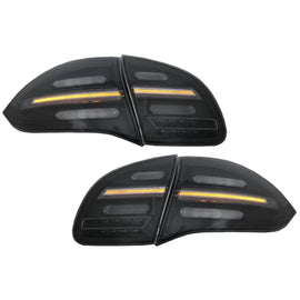 Fanali posteriori Full LED per Porsche Cayenne 958 E2 92A pre-restyling (2010-2014) nero fumé con dinamico frecce