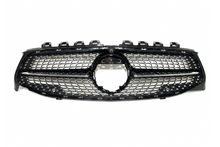 Carica l'immagine nel visualizzatore di Gallery, Griglia Mercedes W118 / C118 CLA Look Diamond Fotocamera Mercedes W118