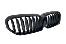 Carica l'immagine nel visualizzatore di Gallery, Grill BMW G30 / G31 LCI Nero Lucido BMW G30