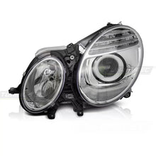 Carica l'immagine nel visualizzatore di Gallery, Fari anteriori cromati lato sinistro TYC compatibile MERCEDES W211 06-09