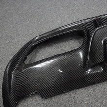 Carica l'immagine nel visualizzatore di Gallery, CarbonWorks Lip paraurti posteriore in carbonio per Mercedes-Benz Classe A W176 2013-2018 - foto 6