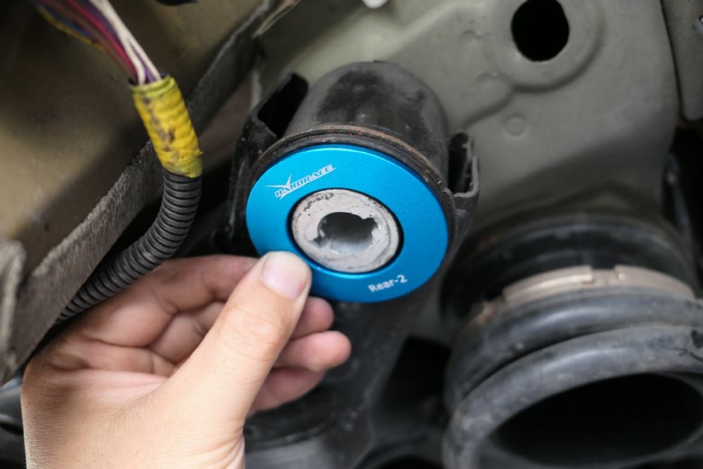Inserti boccole telaietto posteriore Hardrace Tesla Model 3 2017–2020 – kit 4 pezzi – foto 8