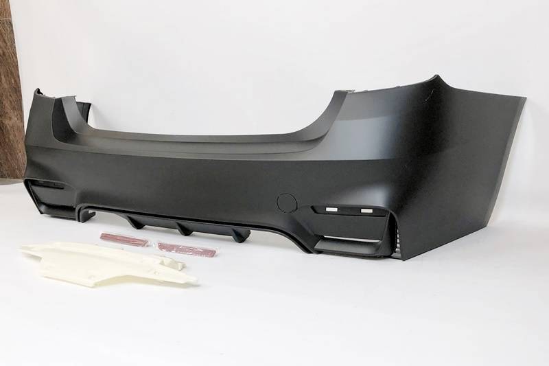 Body Kit BMW F30 Look M4 BMW F30
