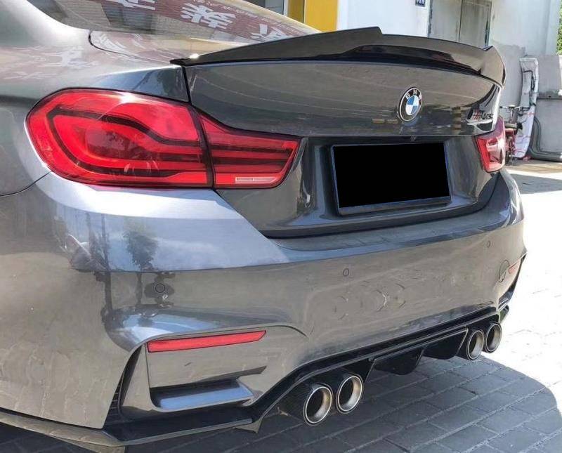 Body Kit BMW F80 Nero lucido Look CS BMW F80 / F82