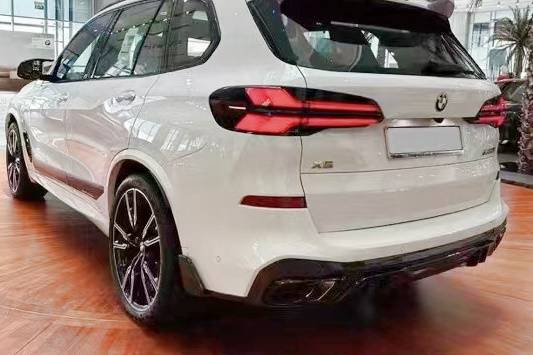 Body Kit BMW G05 X5 LCI 2023+ Look M Performance Nero lucido BMW G05