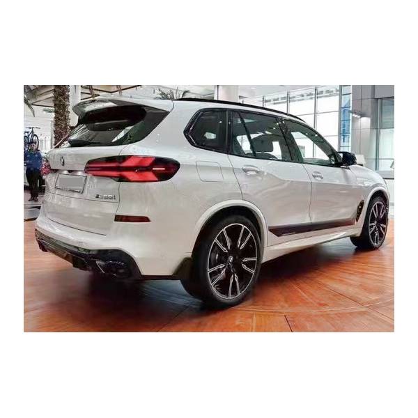 Body Kit BMW G05 X5 LCI 2023+ M Performance Nero lucido