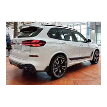 Carica l&#39;immagine nel visualizzatore di Gallery, Body Kit BMW G05 X5 LCI 2023+ M Performance Nero lucido