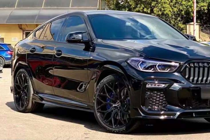 Body Kit BMW G06 X6 Look M Performance Nero lucido BMW G06