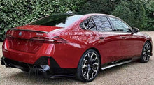 Carica l'immagine nel visualizzatore di Gallery, Body Kit BMW G60 Look M Performance Nero lucido BMW G60
