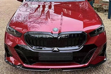 Carica l'immagine nel visualizzatore di Gallery, Body Kit BMW G60 Look M Performance Nero lucido BMW G60