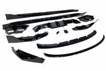 Carica l'immagine nel visualizzatore di Gallery, Body Kit BMW G80 M3 Look M Performance Nero lucido BMW G80