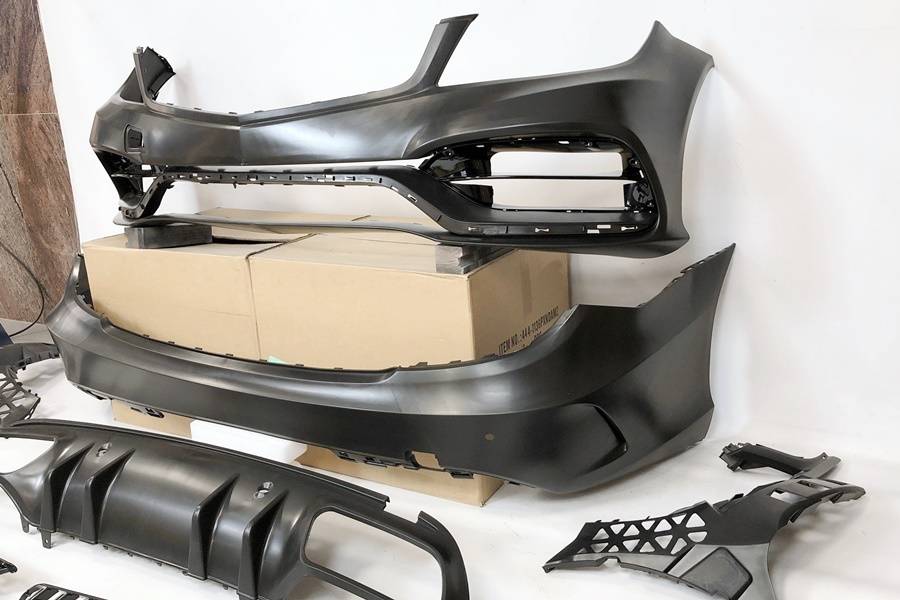 Body Kit Mercedes W204 4 Porte Look W205 Mercedes W204