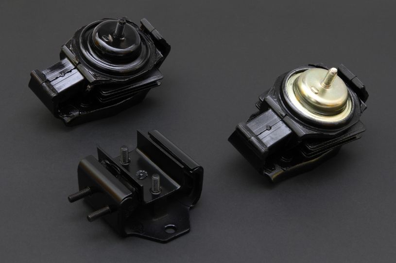 Kit supporti motore e cambio da competizione Hardrace Nissan S13 S14 S15 – 3 pezzi – foto 1