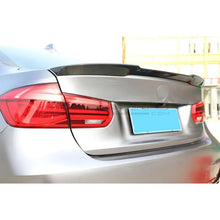 Carica l'immagine nel visualizzatore di Gallery, CarbonWorks Spoiler posteriore M4 Style in carbonio per BMW Serie 3 F30/F80 F31/M3 2011-2018 - foto 4