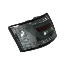 Carica l'immagine nel visualizzatore di Gallery, Barra LED fanali posteriori per Audi A6 C6 4F berlina (04.2004-2008) 6-perno fumé