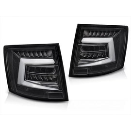 Set fanali posteriori LED per Skoda Octavia Combi 2016-2020, per il modello con di serie LED Fanali posteriori, con nero