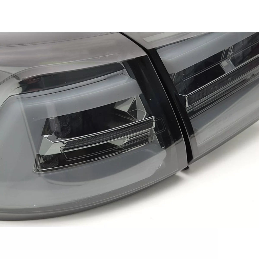 Set fanali posteriori LED per Volkswagen Golf VII station wagon 2013-2017, con fumé base, sinistro e destro
