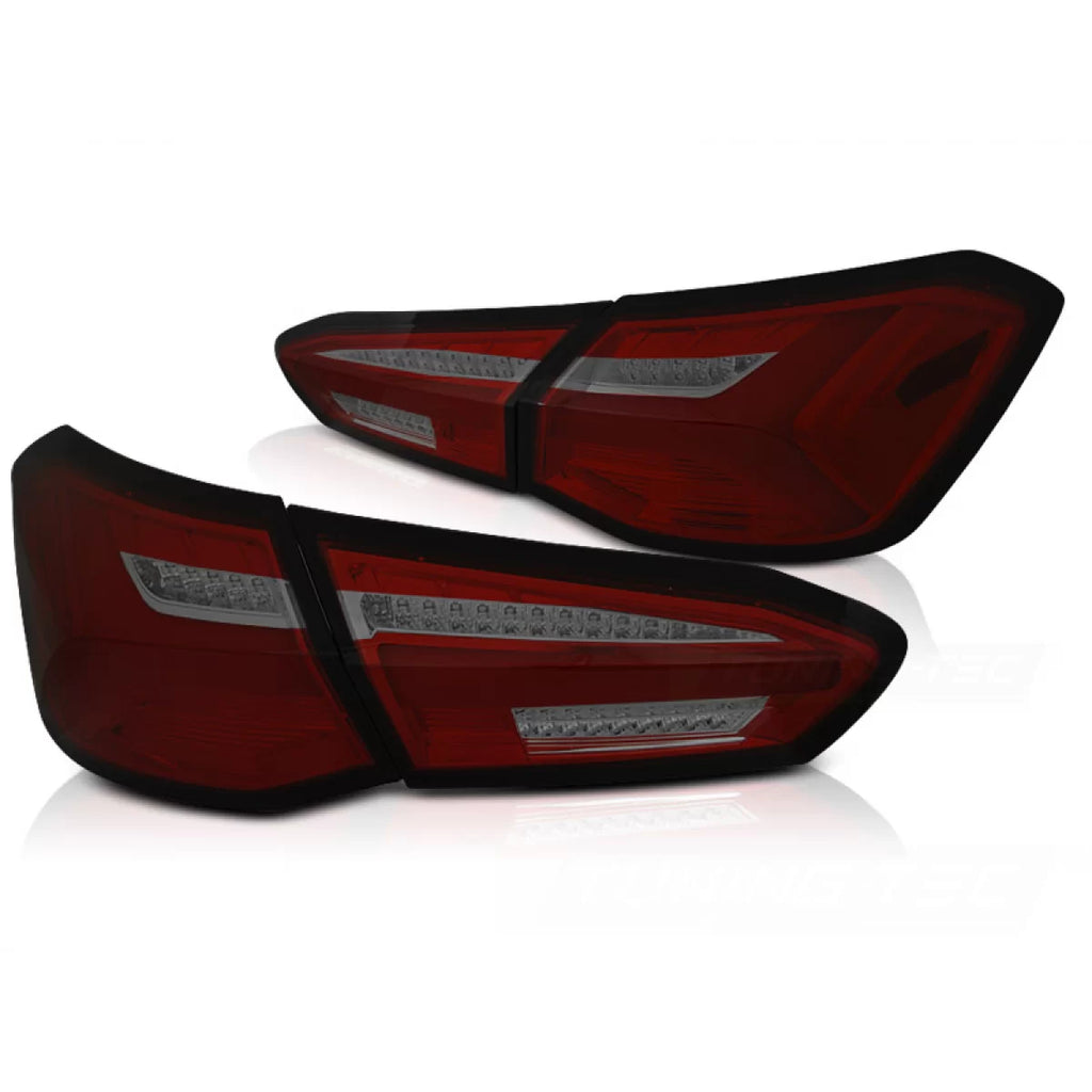 LED Fanali posteriori rossi fumé SEQ compatibile FORD FOCUS 4 18-21 hatchback