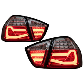 Fanali posteriori LED per BMW Serie 3 E90 (03.2005-08.2008) rosso bianco barra luminosa F30 LCI design
