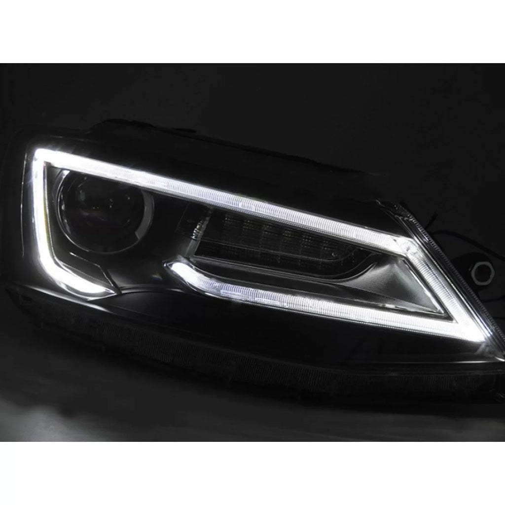 Set fari anteriori per Volkswagen Jetta 2011-2018 con nero base, per il modello con di serie alogeno luci, con dinamico