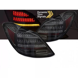 Set fanali posteriori per Mercedes Classe C W205 berlina 2014-2021, nero base, con dinamico Indicatore di direzione