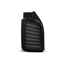 Carica l'immagine nel visualizzatore di Gallery, Set fanali posteriori per Volkswagen T5 04.2003-2009 / 2010-2015, sinistro e destro LED tuning