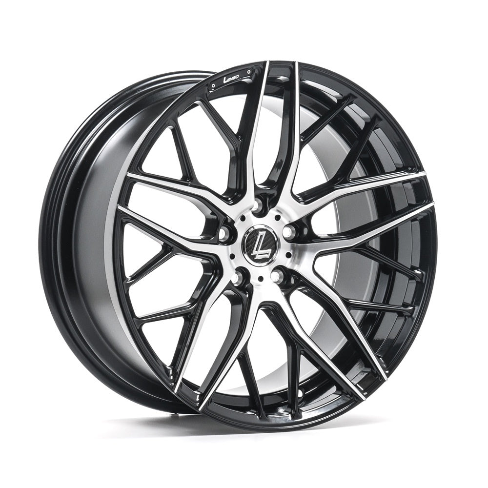 Cerchio in Lega LENSO CQA 19x9,5 ET40 5H con foratura su misura Gloss Black & Polished