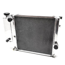 Carica l'immagine nel visualizzatore di Gallery, Vaso di espansione integrato del radiatore Cooling Solutions BMW E36