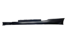 Load image into Gallery viewer, Minigonne BMW G22 / G23 Look M Performance BMW G22