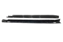 Carica l'immagine nel visualizzatore di Gallery, Minigonne Porsche Panamera 971 Carbonio Porsche Panamera