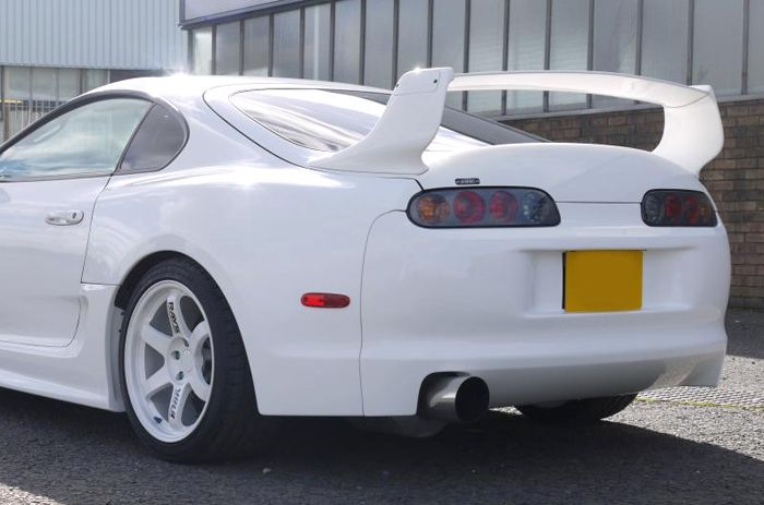 Spoiler Posteriore TRD Style SK-Import Toyota Supra Mk4 A80 Vetroresina