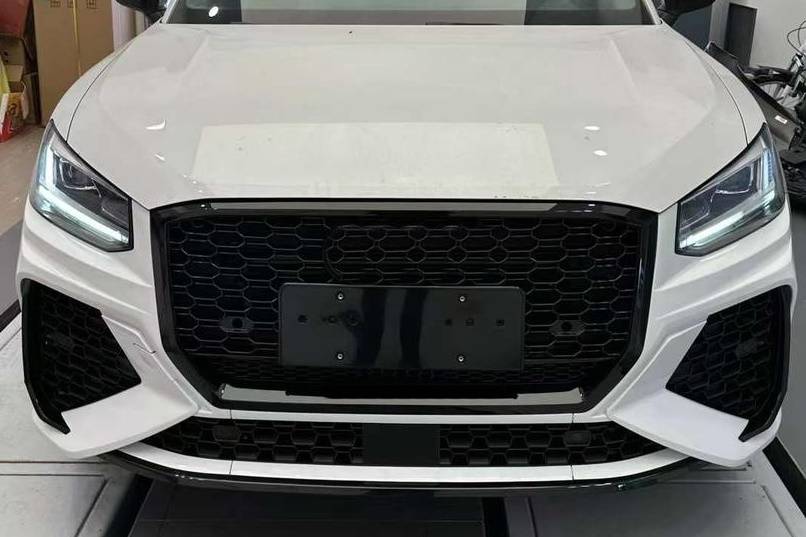 Paraurti Anteriore Audi Q2 2016-2022 Look RSQ2 Audi Q2