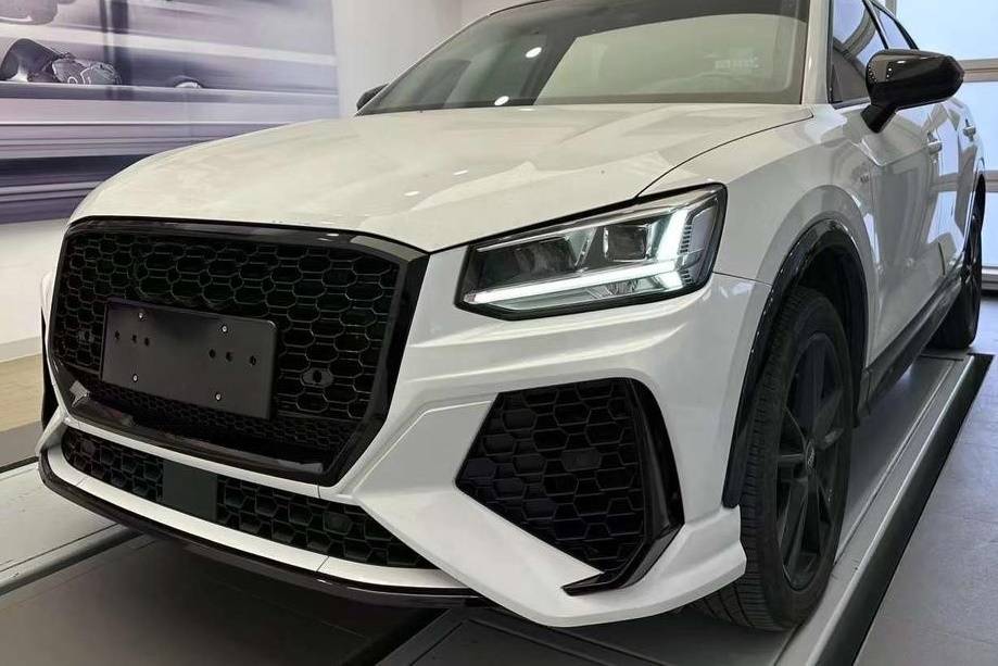 Paraurti Anteriore Audi Q2 2016-2022 Look RSQ2 Audi Q2