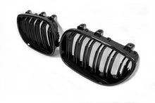 Carica l'immagine nel visualizzatore di Gallery, Paraurti Anteriori BMW E60 04-09 Look M4 Griglia ABS BMW E60,E61