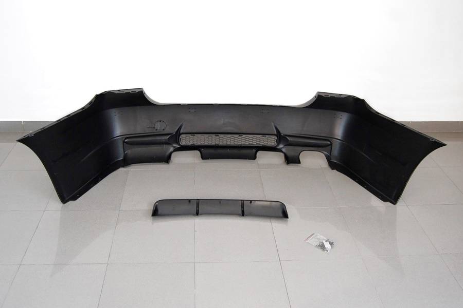 Paraurti Posteriore BMW E90 Look M3 1 Scarico ABS BMW E90,E91
