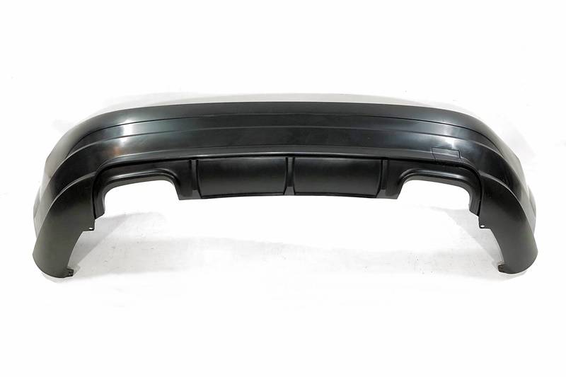 Paraurti Posteriore Mercedes W204 07-13 2-4P Look AMG C63 ABS Mercedes W204