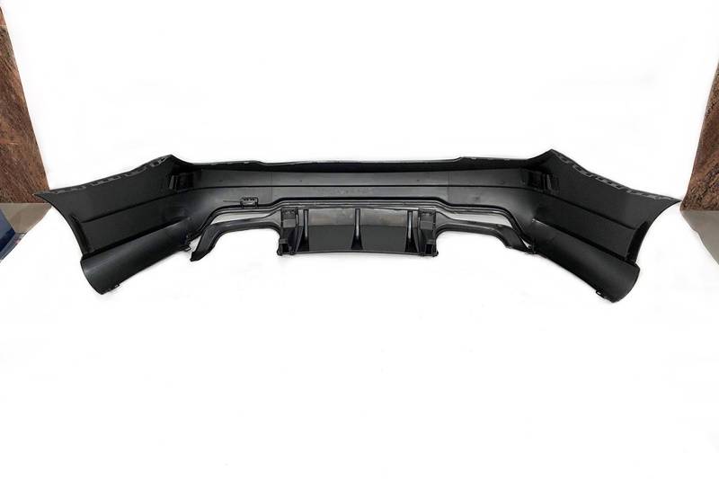 Paraurti Posteriore Mercedes W204 11-13 2-4P Look AMG C63 Sensori Mercedes W204