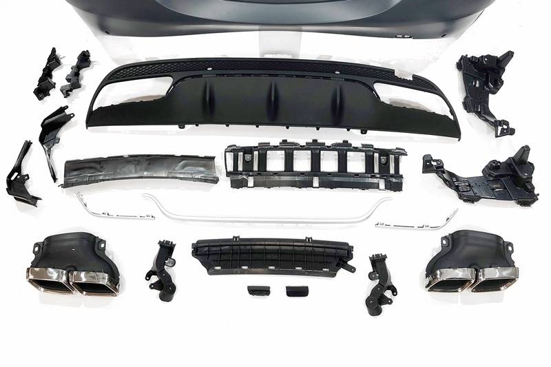 Paraurti Posteriori Mercedes W205 2014-2018 4P Look C63 Terminali di scarico Mercedes W205
