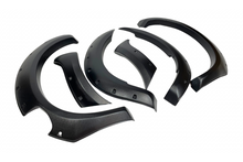 Carica l'immagine nel visualizzatore di Gallery, Passaruota Ford Ranger T7 MK2 PX XL 15-18 Ford W166