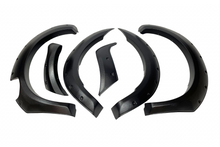 Carica l'immagine nel visualizzatore di Gallery, Passaruota Ford Ranger T7 MK2 PX XL 15-18 Ford W166