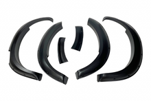 Carica l'immagine nel visualizzatore di Gallery, Passaruota Ford Ranger T9 Look Bolt 2022 Ford W166