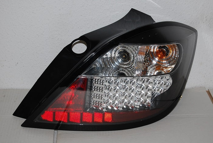 Fanali Posteriori Opel Astra H 5P 04-08 Led Black Opel Astra