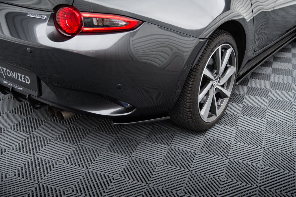 https://cdn.shopify.com/s/files/1/0899/6952/5119/files/pol_pl_Zestaw-Splitterow-Mazda-MX-5-ND-Mk4-23108_18.jpg?v=1771039587